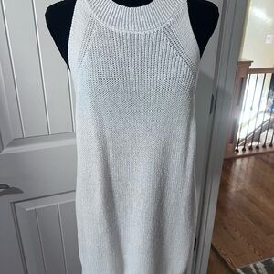Cream sleeveless sweater top
